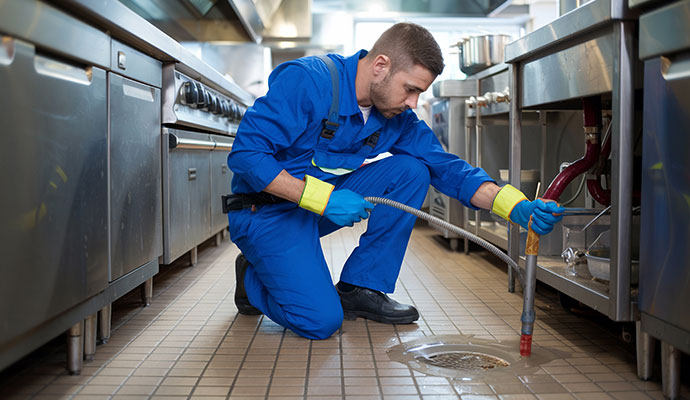 Commercial plumbing service