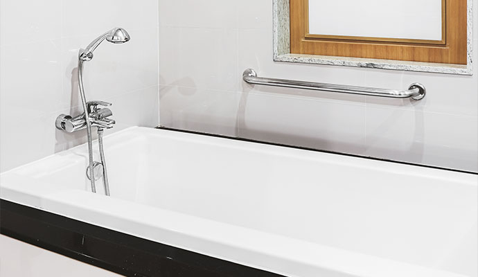 Acrylic deep soaking tub