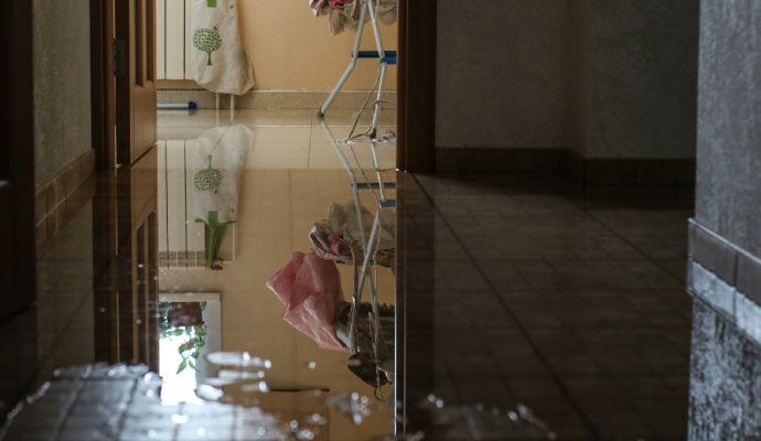 Home floor flooded due to water leak