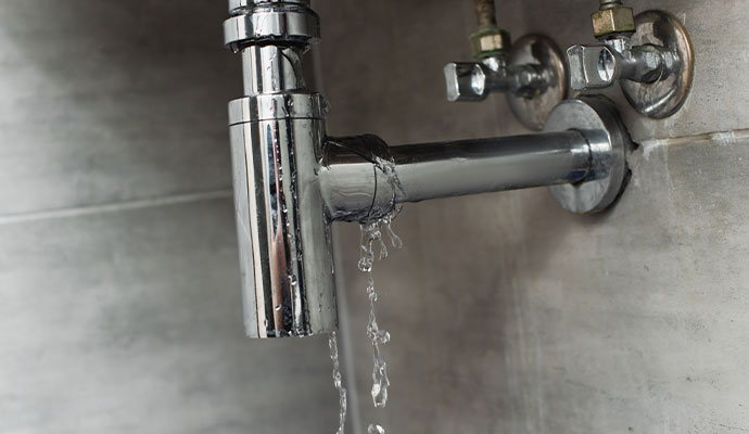 Expert Leaky Pipes and Fixtures Repair in Chandler and Stroud